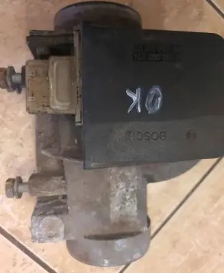 Audi A6 S6 C4 4A Mass air flow meter 4A0133471 0281002074