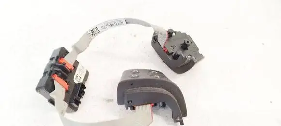 Seat Leon (1P) Steering wheel buttons/switches 1P0959537