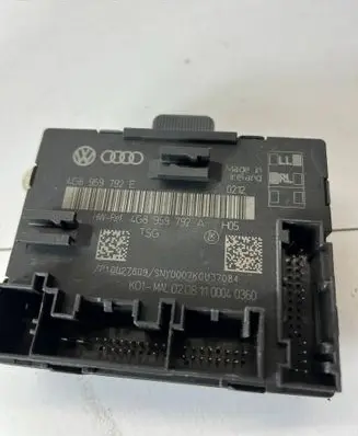 Audi A7 S7 4G Door control unit/module 4G8959792E