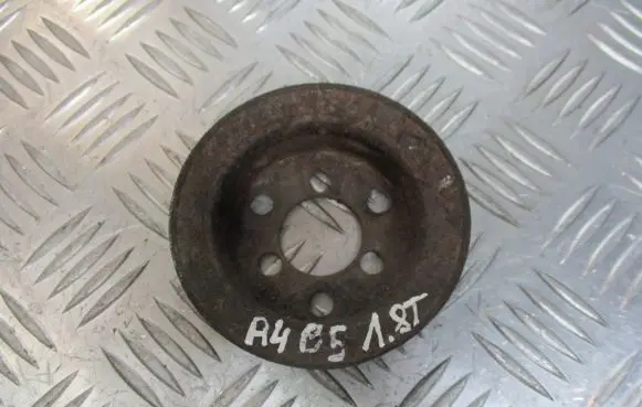 Audi A4 S4 B5 8D Water pump pulley 