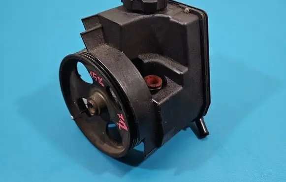 Citroen Xsara Picasso Power steering pump 9636271680 IMPRK1526712