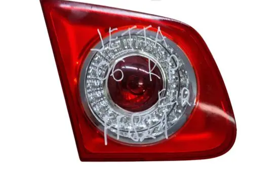 Volkswagen Jetta V Tailgate rear/tail lights 1K5945093