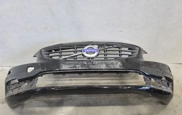 Volvo S60 Front bumper 31323831