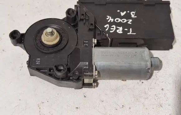 Volkswagen Touareg I Rear door window regulator motor 7L0959794