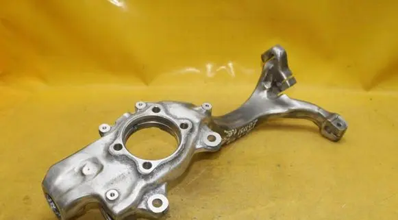 Audi A6 S6 C6 4F Front wheel hub spindle knuckle