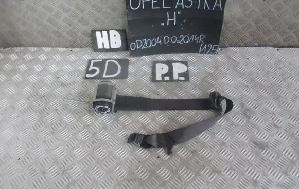 Opel Astra H Seat belt trim 