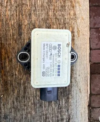 Audi A4 S4 B7 8E 8H ESP acceleration yaw rate sensor 8E0907637C
