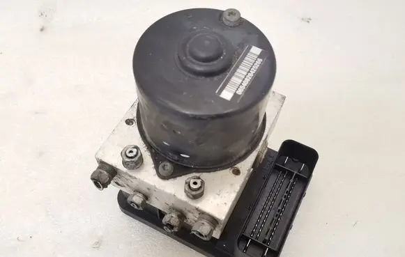 Volvo V50 ABS Pump 30742654 10020602264