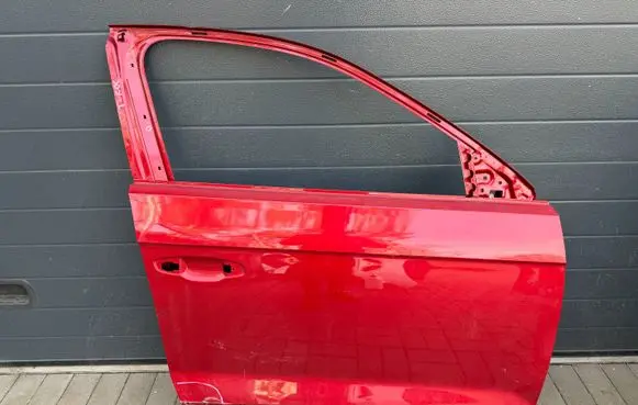 Volkswagen T-Roc Front door 2GA331312F