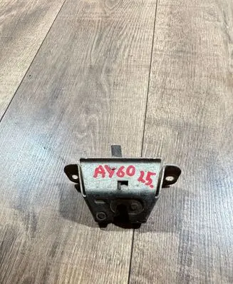Toyota Aygo AB10 Loading door lock 