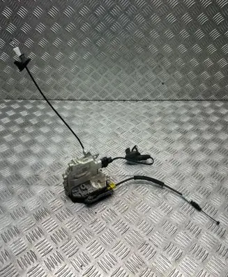 Audi A5 Sportback 8TA Rear door lock 8K0839016E