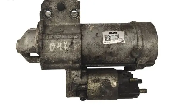 BMW 5 F10 F11 Starter motor 8570846 4380000490