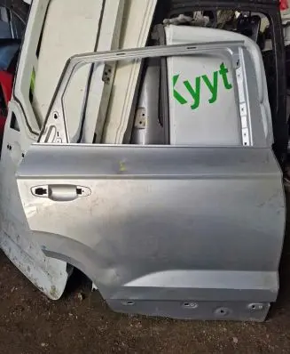 Skoda Karoq Rear door 575833312