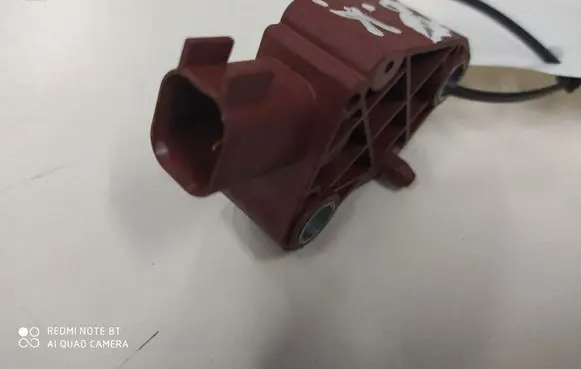 Volvo V50 Airbag deployment crash/impact sensor 9206975 MRSA5 8840A5