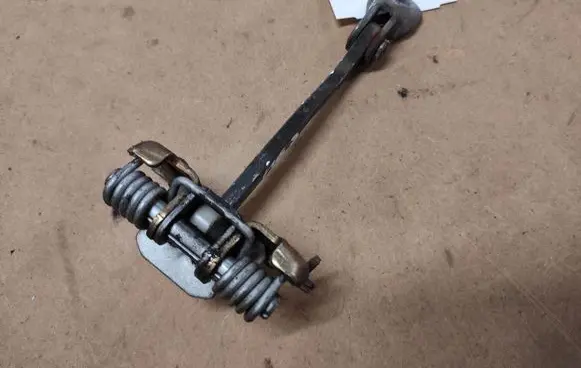 Renault Laguna II Front door check strap stopper 000721