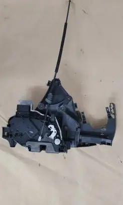 Volvo S40 Front door lock 30784047