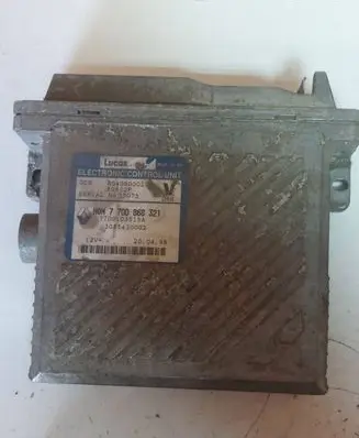 Volvo S40, V40 Engine control unit/module 7700868321