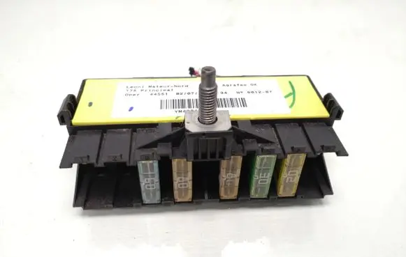 Peugeot RCZ Fuse box set Ym40817680