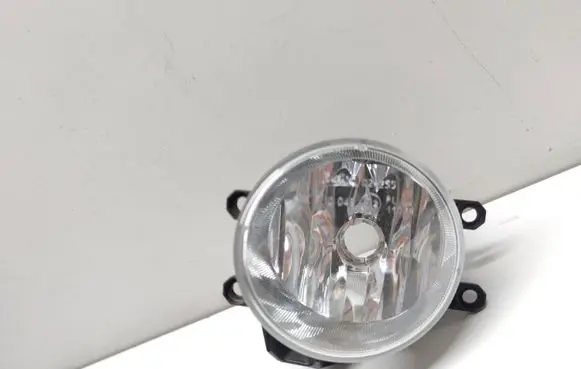 Toyota Auris E180 Front fog light 90008499