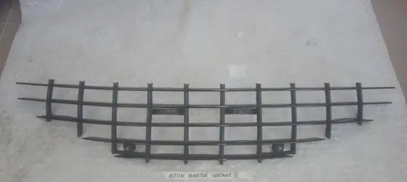 Aston Martin Vantage IV Front grill MY638A100A