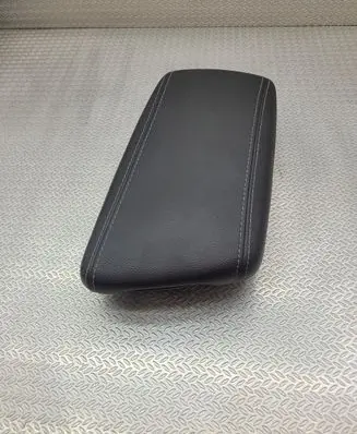 KIA Niro Armrest