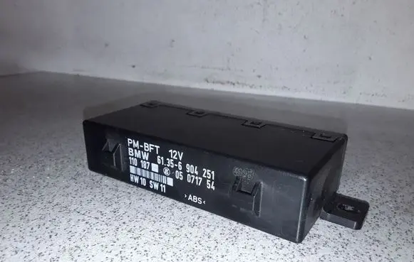 BMW 5 E39 Door control unit/module 61356904251 6904251