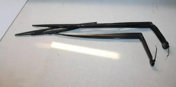 BMW 3 E36 Windshield/front glass wiper blade 