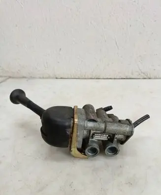 Mercedes-Benz 609 Hand brake release handle 961722160