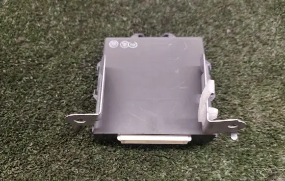 Toyota Prius (XW20) Power management control unit 8967047010 1012380151