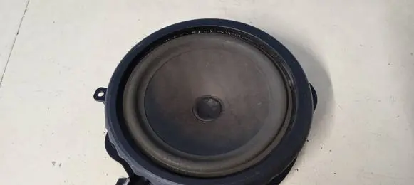 Audi A3 S3 8P Front door speaker 8P0035411