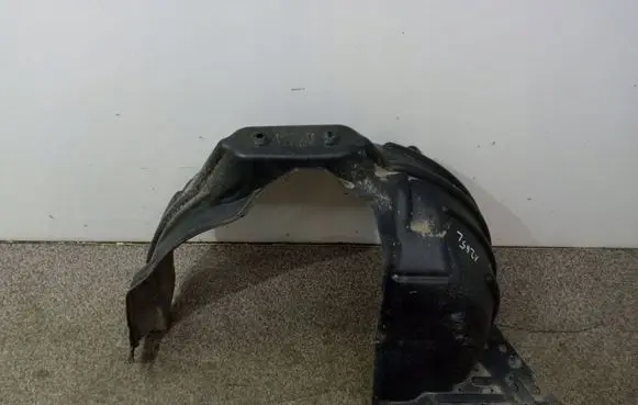 Front wheel arch liner splash guards