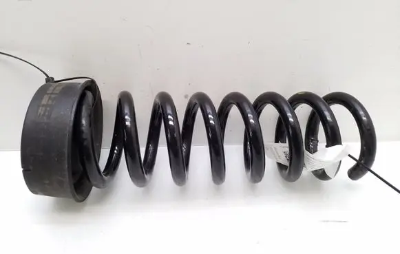 Mercedes-Benz CLS C218 X218 Rear coil spring A2123260367