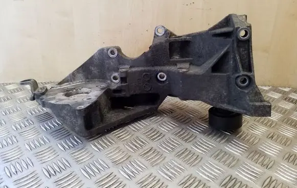 Audi A5 Sportback 8TA Generator/alternator bracket 03L903143R