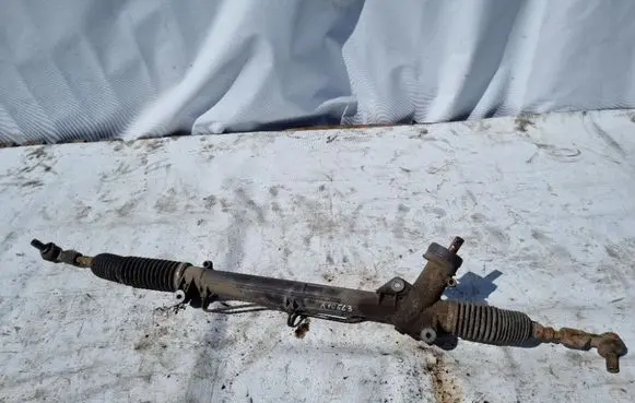 Volkswagen PASSAT B5 Steering rack 8D1422072A