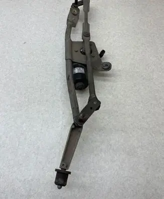 Volvo V70 Front wiper linkage and motor 404766 8648343 4065C