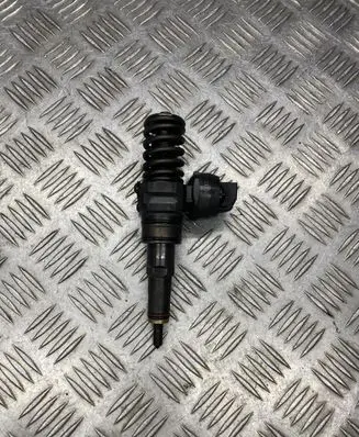 Skoda Fabia Mk1 (6Y) Fuel injectors set 038130073 0414720215