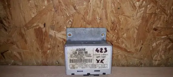 Jaguar XK8 - XKR Door central lock control unit/module 510007665 LJA2665BB