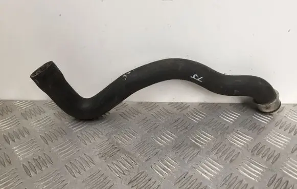 Mercedes-Benz C W203 Engine coolant pipe/hose