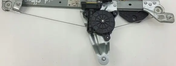 Dacia Sandero Rear door window regulator with motor 827206057R
