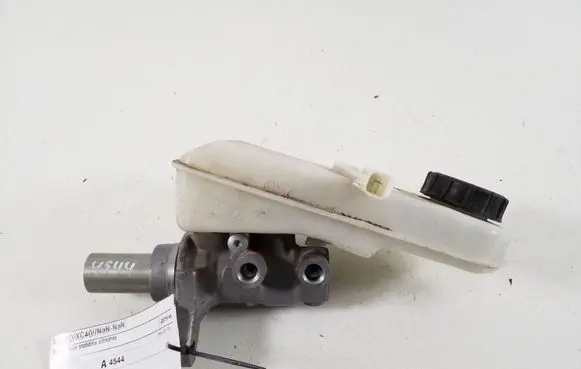 Volvo XC40 Master brake cylinder 36012641