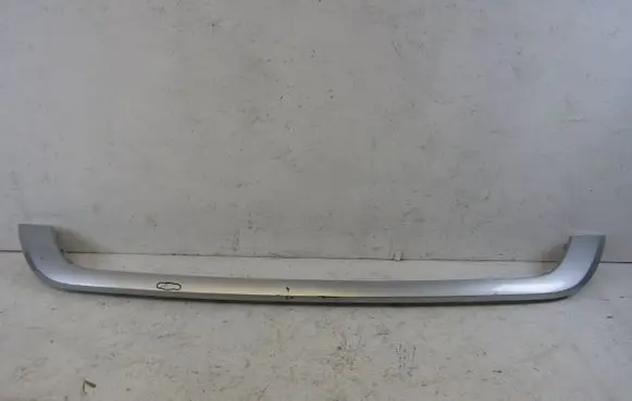 Rear bumper trim bar molding