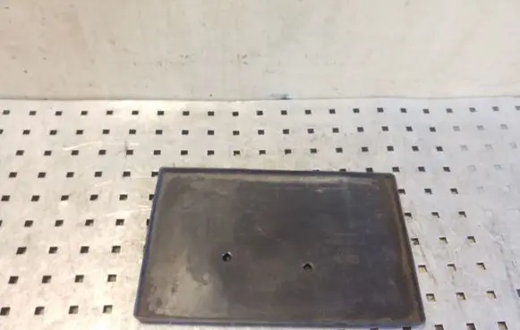 Battery tray