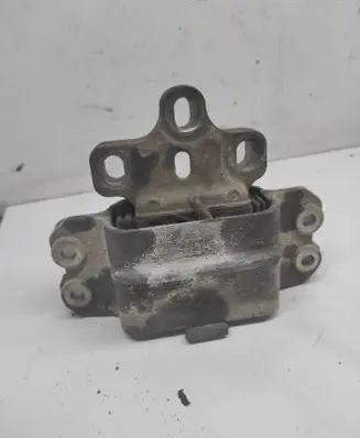Seat Altea Engine mount bracket 1K0199555