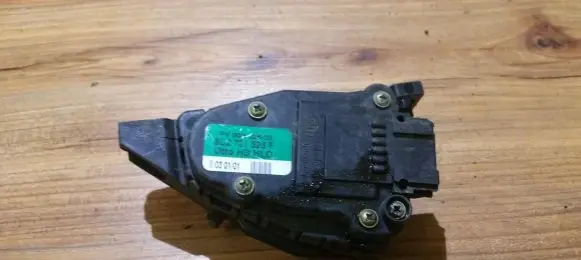Audi A6 S6 C5 4B Accelerator throttle pedal 8d2721523f 6pv00802609