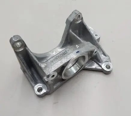 Nissan Leaf II (ZE1) Driveshaft support bearing bracket 211109B044