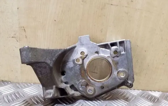 Ford Focus Fuel pump bracket 9684778280