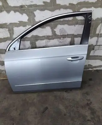 Volkswagen PASSAT B6 Front door