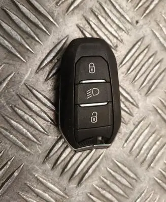 Citroen C4 III e-C4 Ignition key/card 
