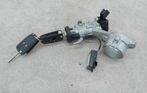 Opel Insignia A Ignition lock 20912838