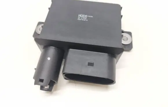 BMW 5 F10 F11 Glow plug pre-heat relay 132194